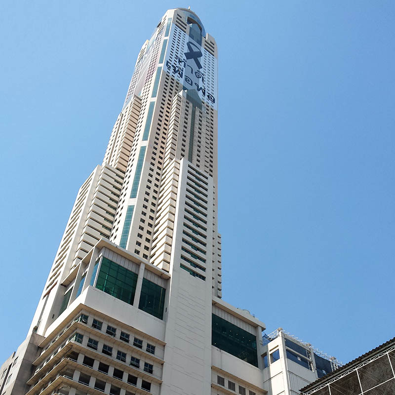 «Байок Скай» — одна из самых высоких башен Бангкока. Наверху есть обзорная площадка, вход днем стоит 300 THB (705 ₽)