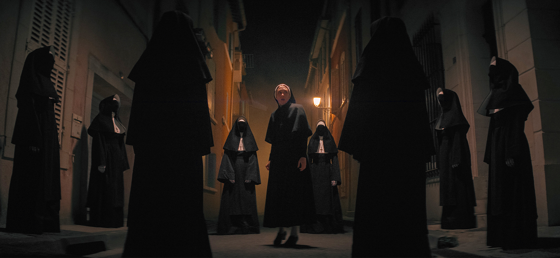 «Проклятие монахини 2»: новый хоррор из вселенной «Заклятия» — за и против