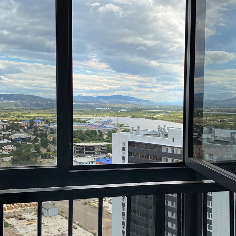 А это панорамный вид с балкона квартиры в Улан-Удэ