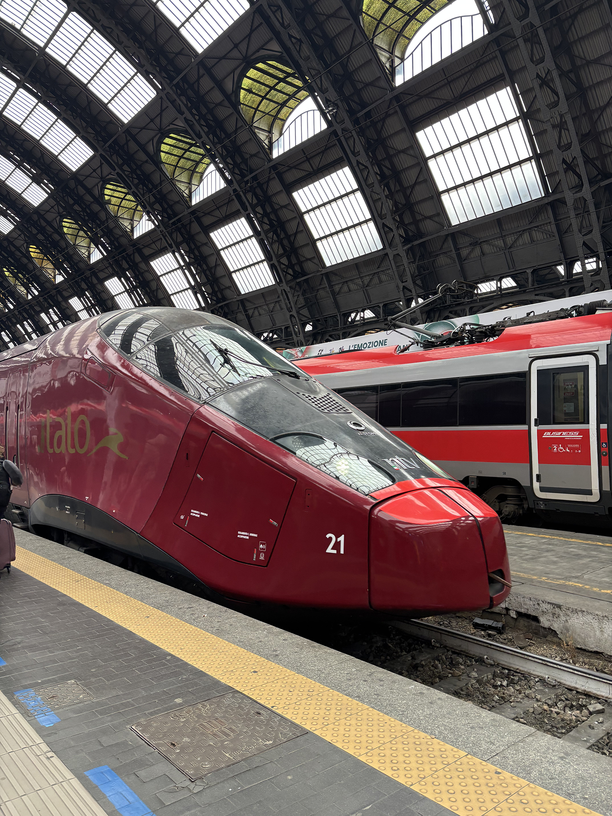 Скоростной поезд за 2 часа домчал меня от Милана до Флоренции, а это более 300 км