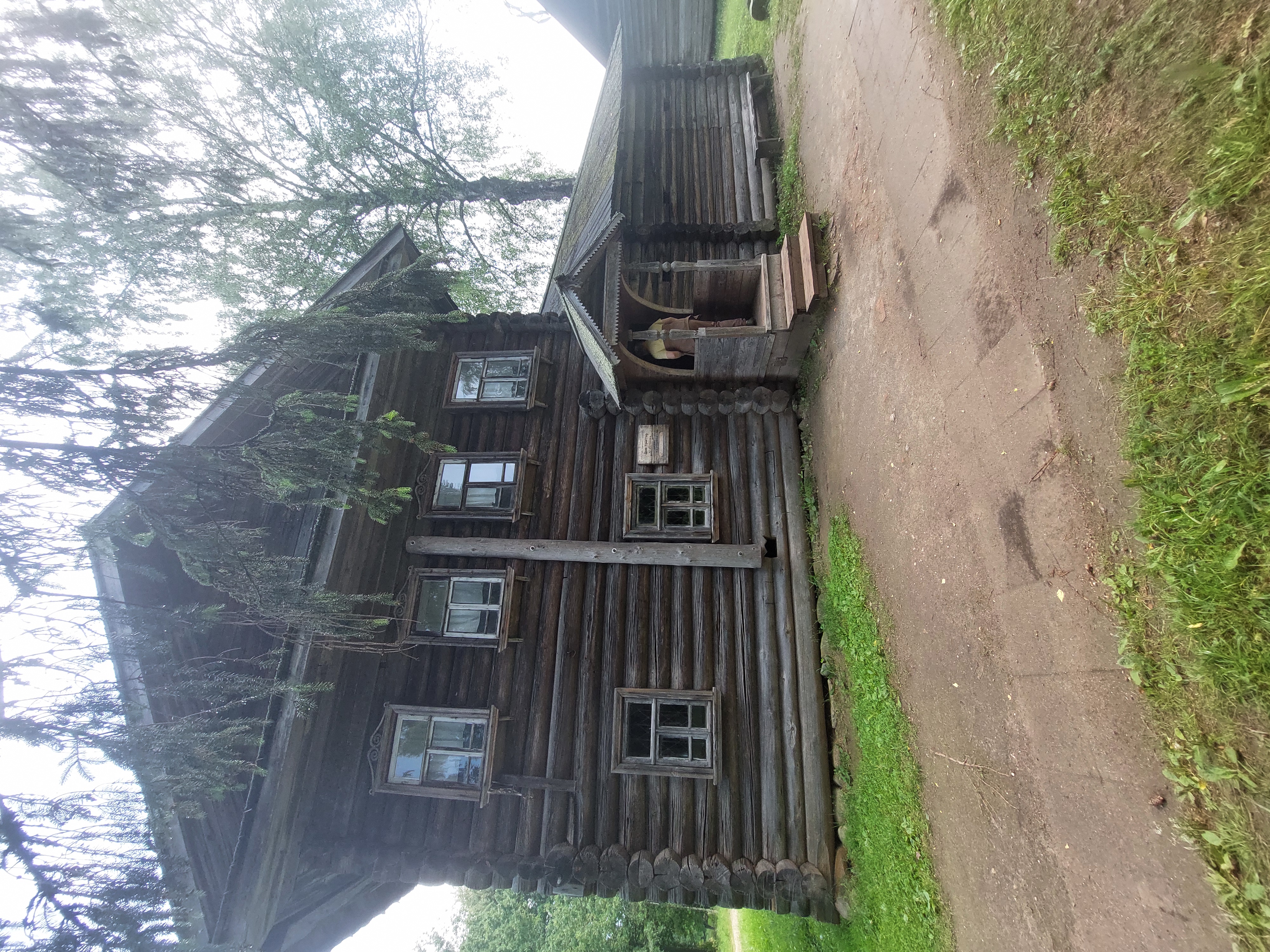 Памятник деревянного зодчества позапрошлого века