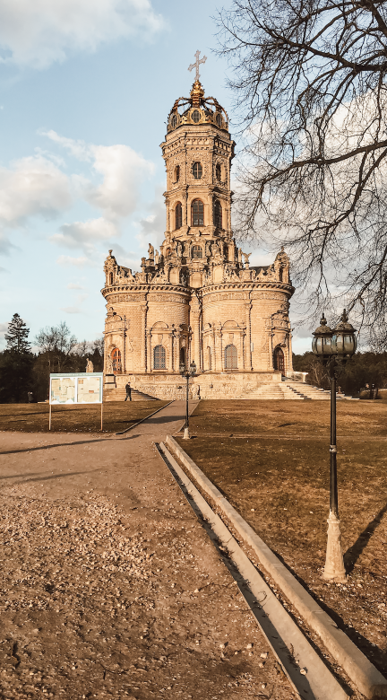 Уникальный храм в подмосковных Дубровицах