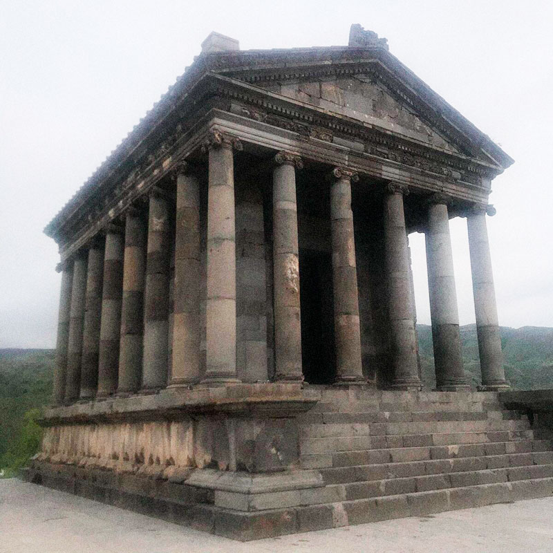 Языческий храм Гарни 1 века до н. э.