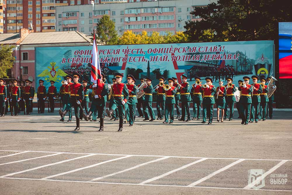 Курсанты ТВВИКУ — участники тюменских парадов Победы на 9 мая. Источник: группа вуза во «Вконтакте»