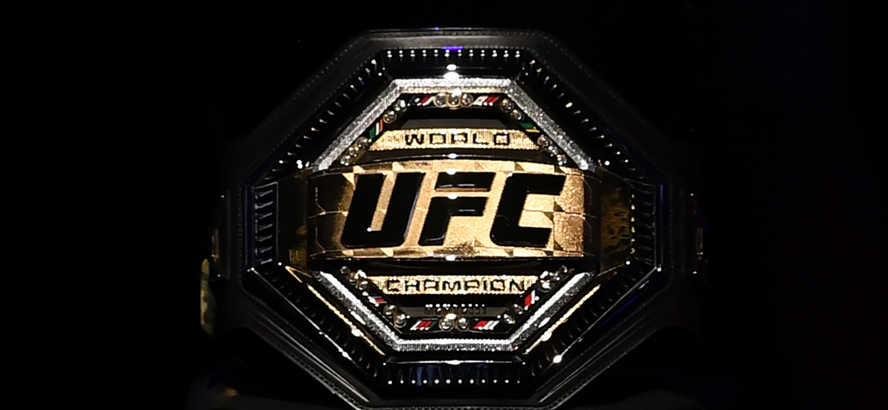 Два титульных боя: Волкановски и Морено проведут защиты чемпионских поясов на UFC 290