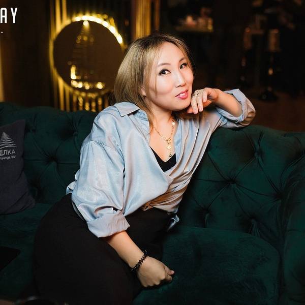 Туяна Немаева 