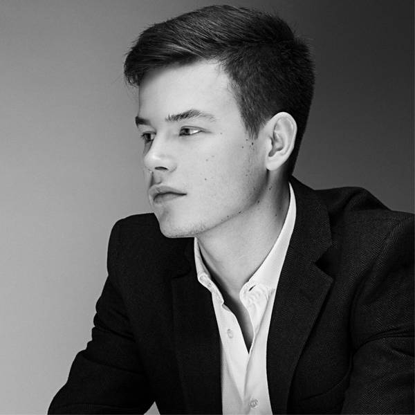 Игорь Лобода 