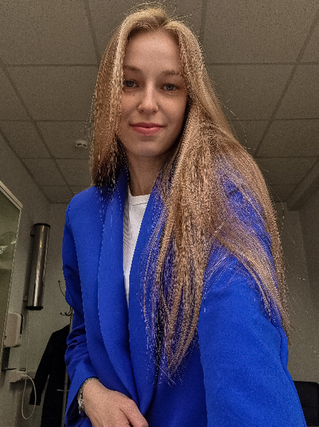 Александра Сувид 