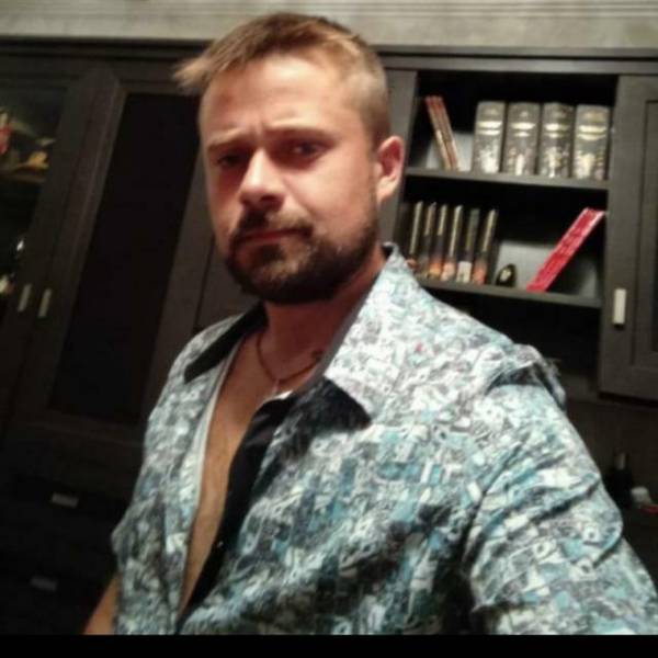 Роман Устюжанин 