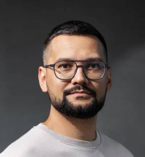 Евгений Голов 