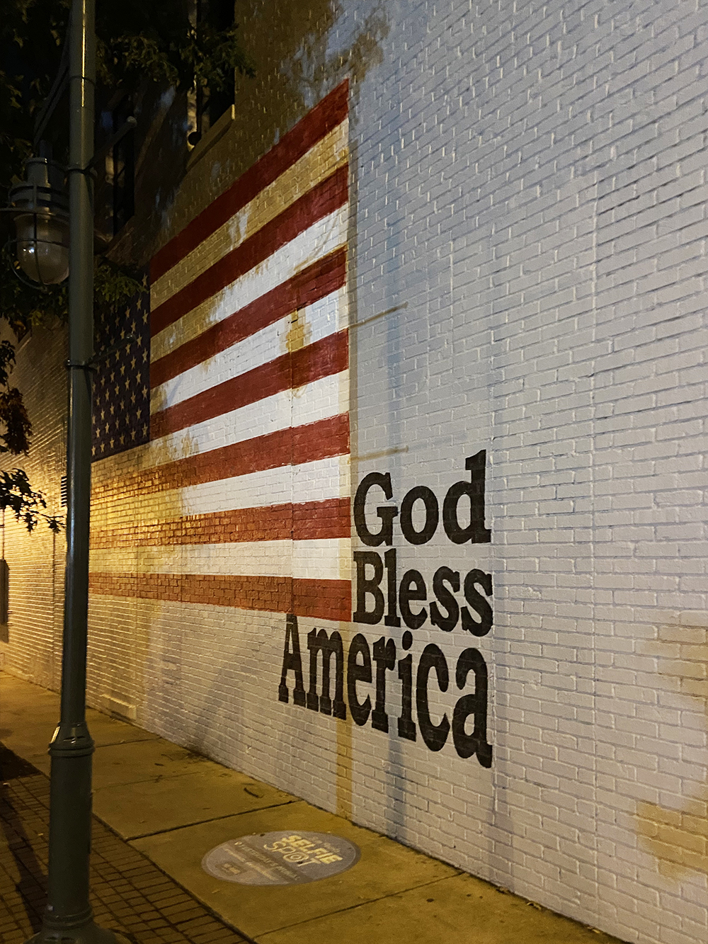 Граффити с флагом Америки