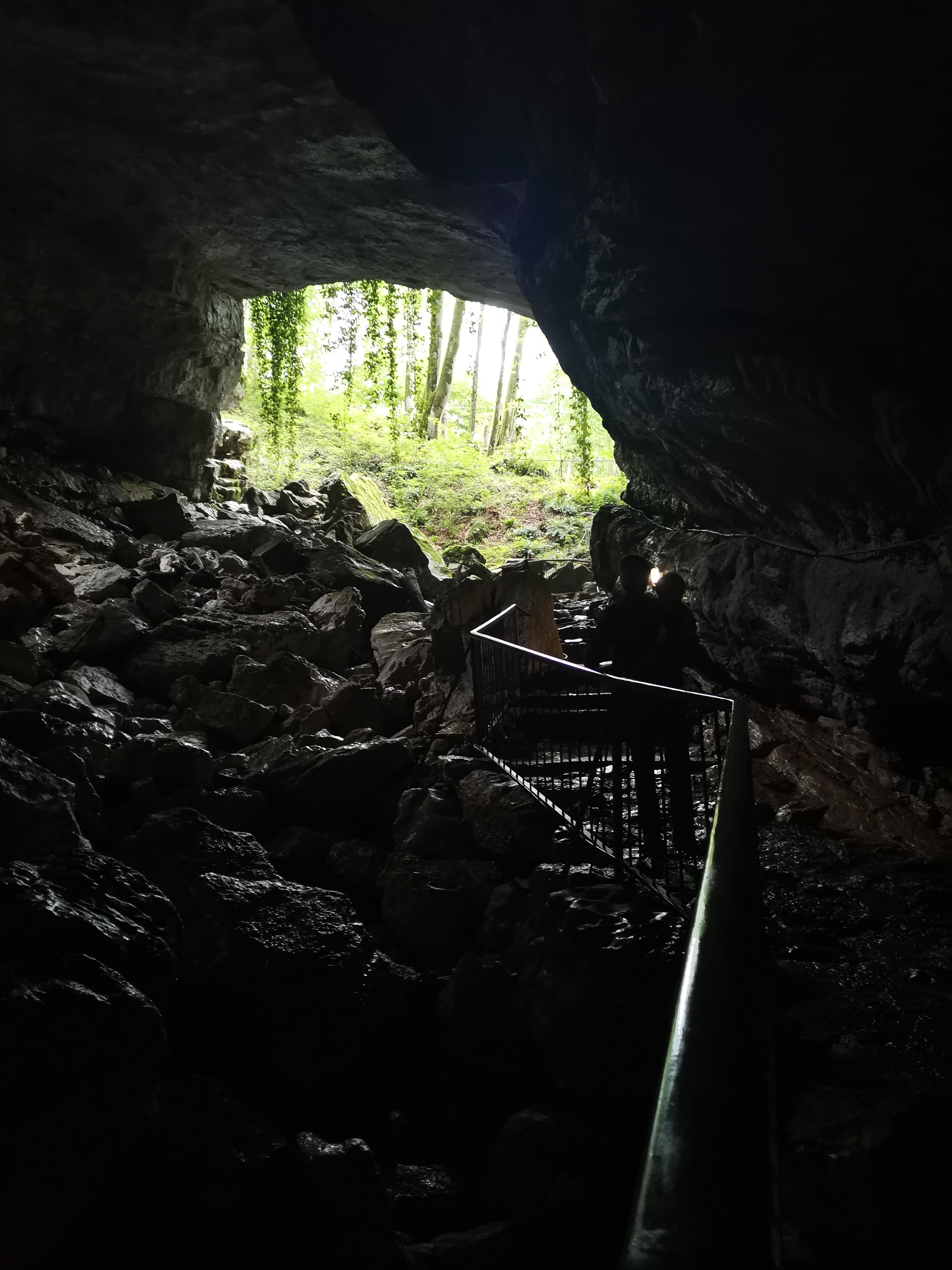 Как мы с детьми ходили в Воронцовскую пещеру