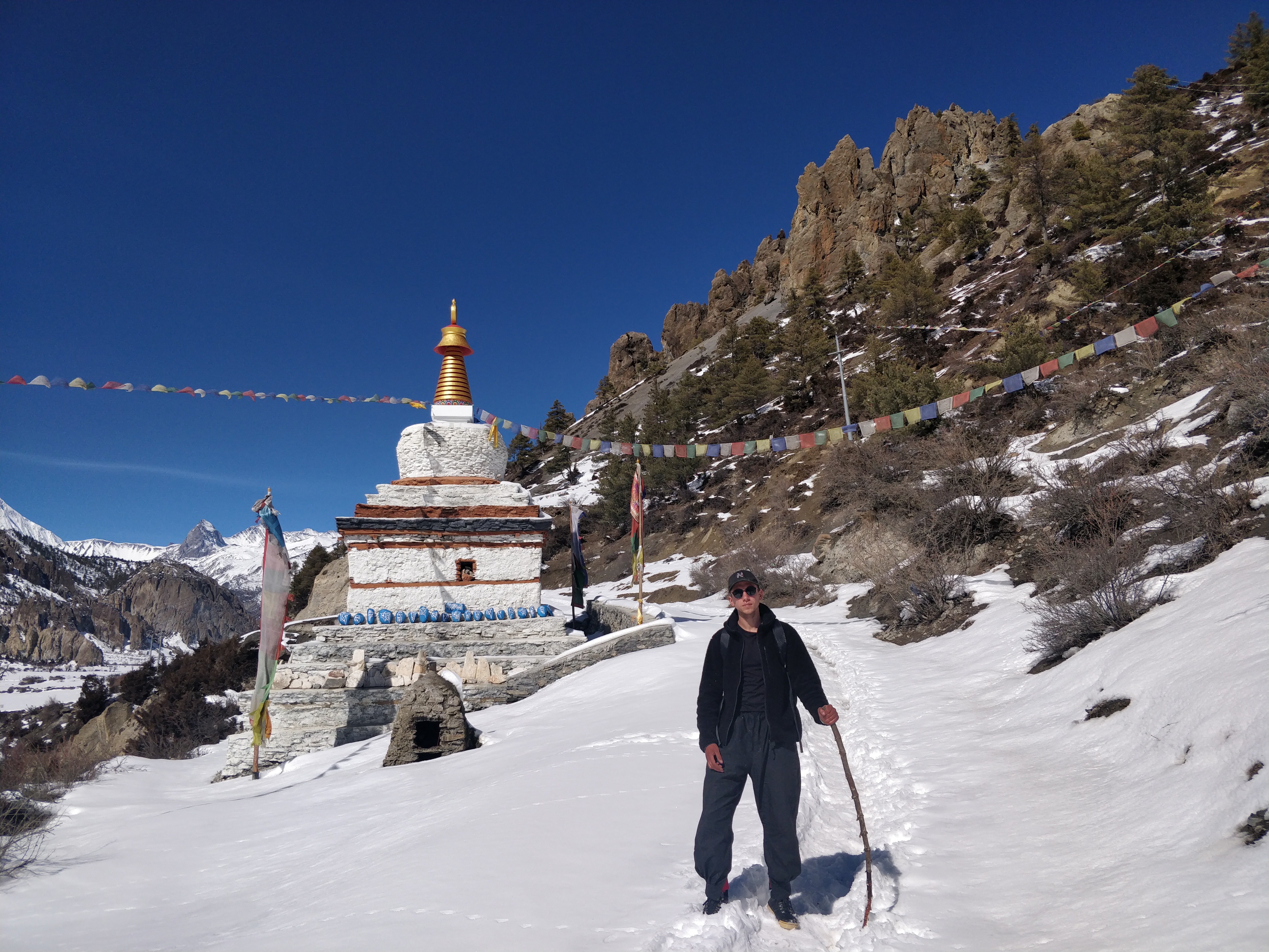 Мой зимний ретрит в Гималаях: когда снег отрезает от мира