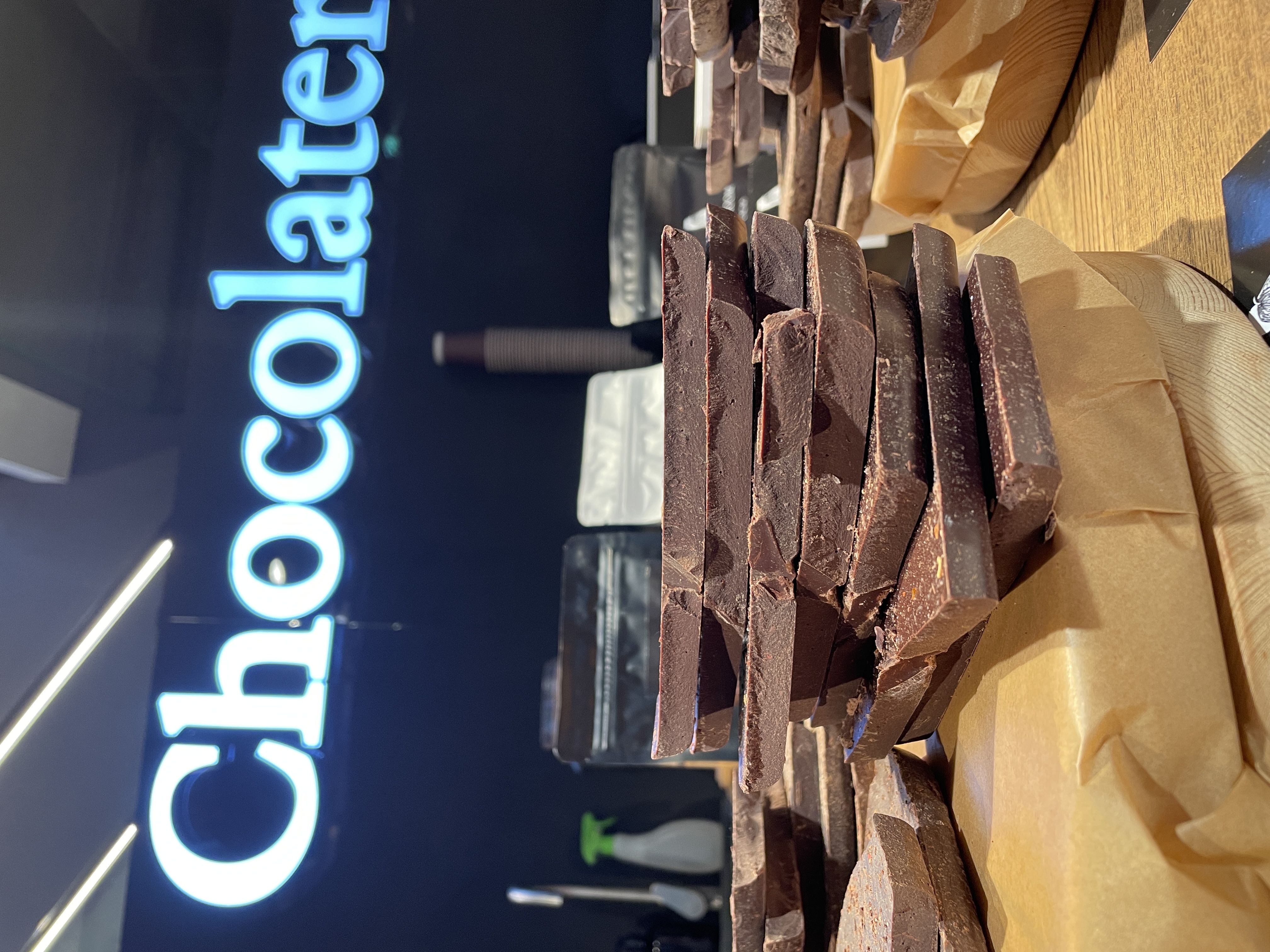 Попробуйте это: лавандовый шоколад в шоколатерии FOODROOM CACAO
