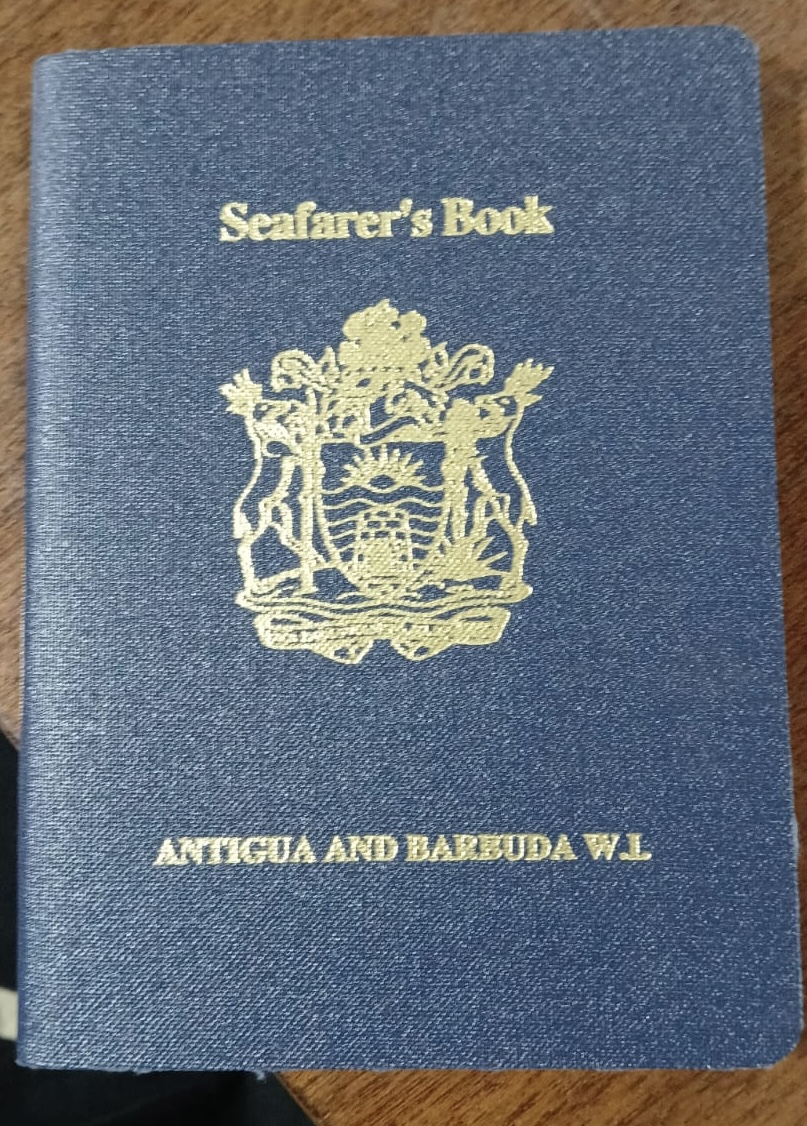 Как я оказалась запертой в отделе миграции и смогла уехать только на карете скорой помощи