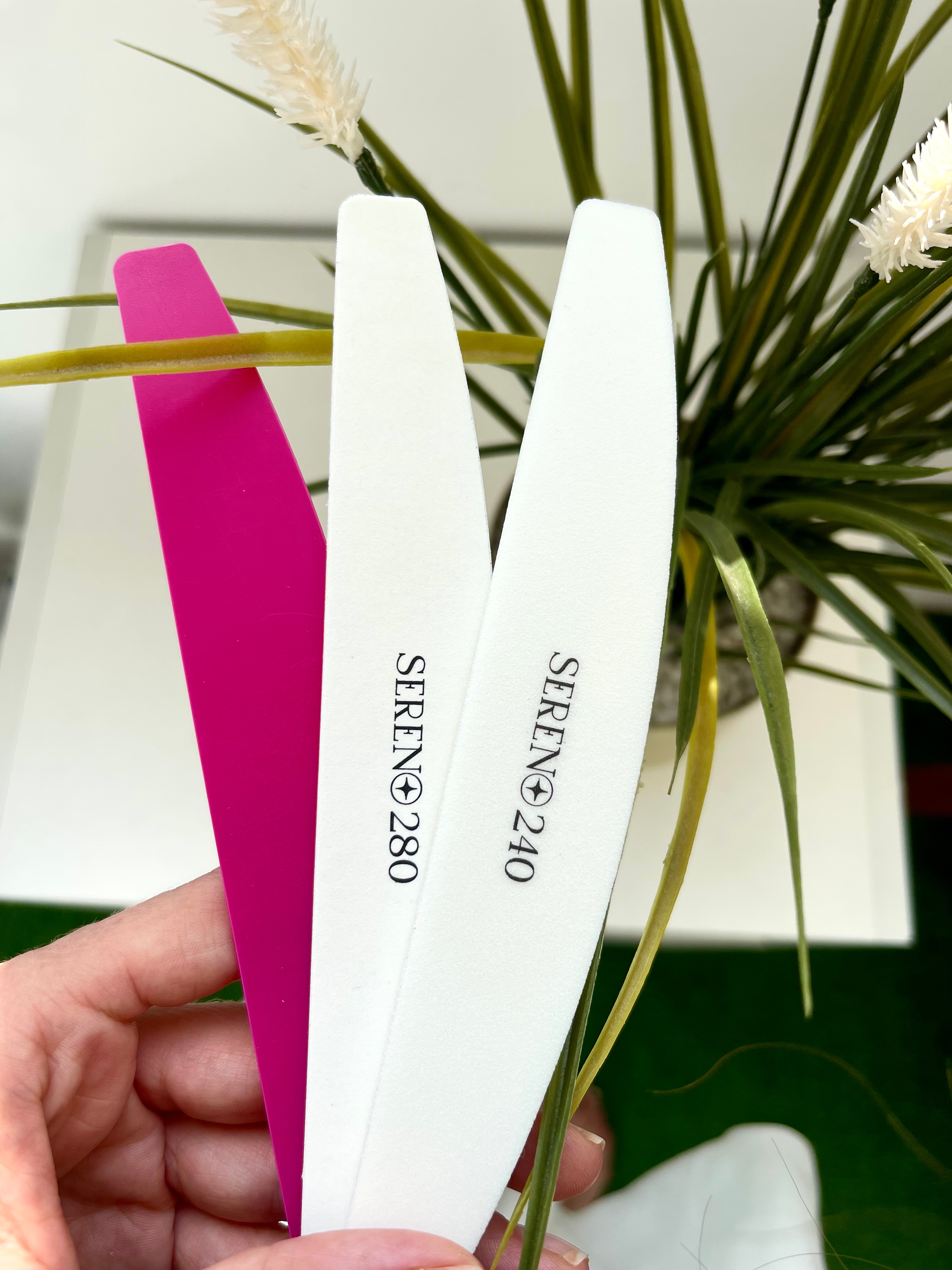 Как сделать салонный маникюр дома самостоятельно за 200 ₽