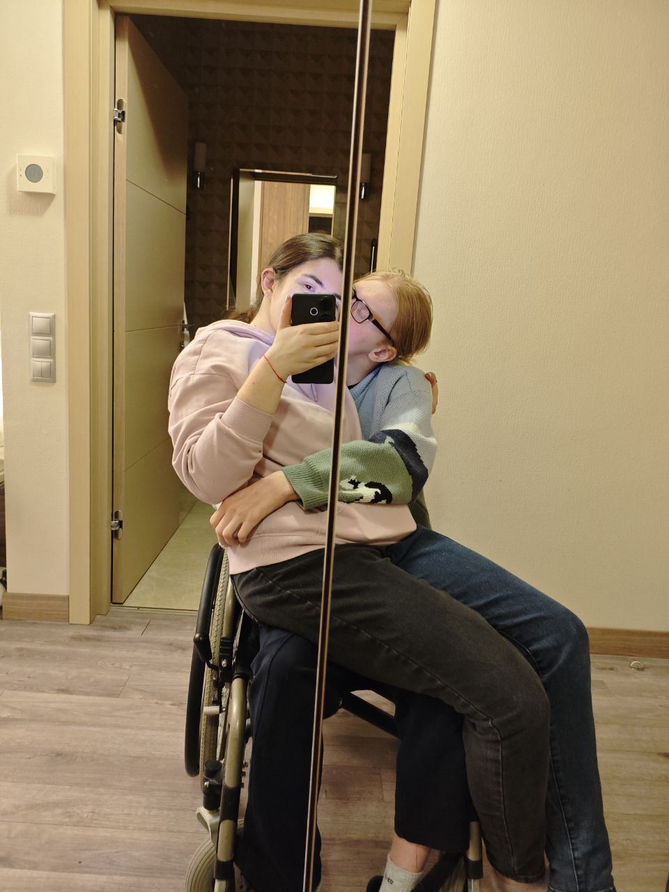 Как я «нормального найти не смогла»: у моего парня инвалидность