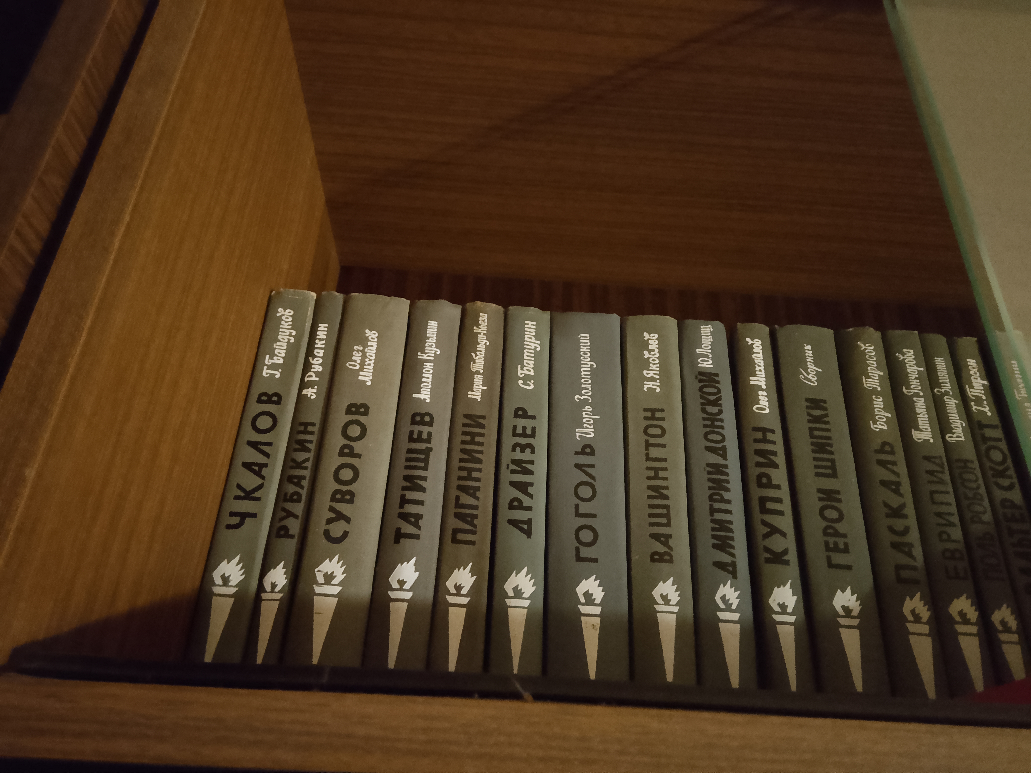 Стоит ли отменять домашнюю работу на выходные для школьников?