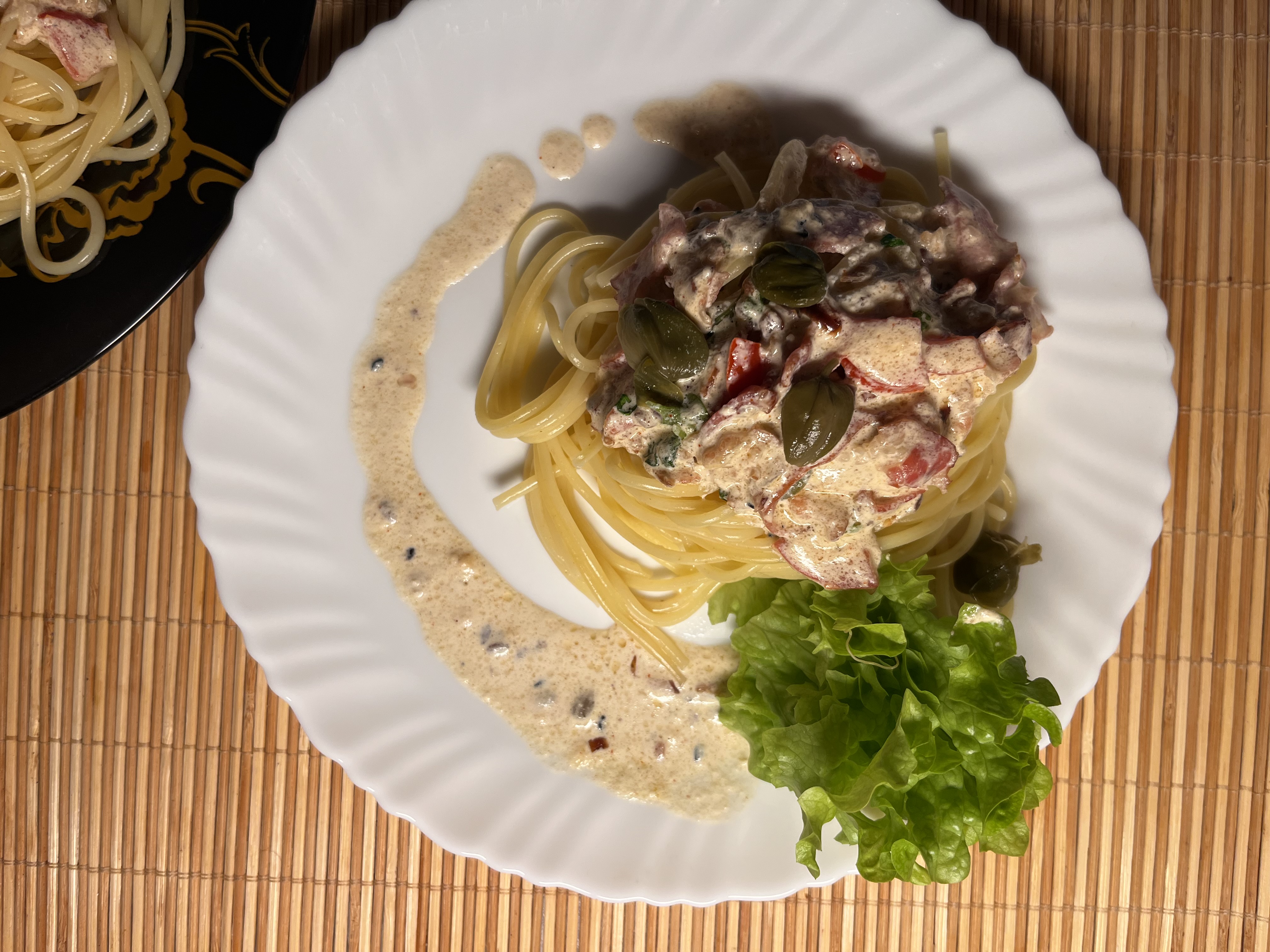 Ужин за 10 минут: паста с беконом в сливочном соусе