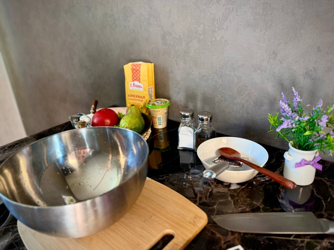 Розовый бургер Hello Kitty против зеленого из кабачка: как я готовила по рецепту из соцсетей