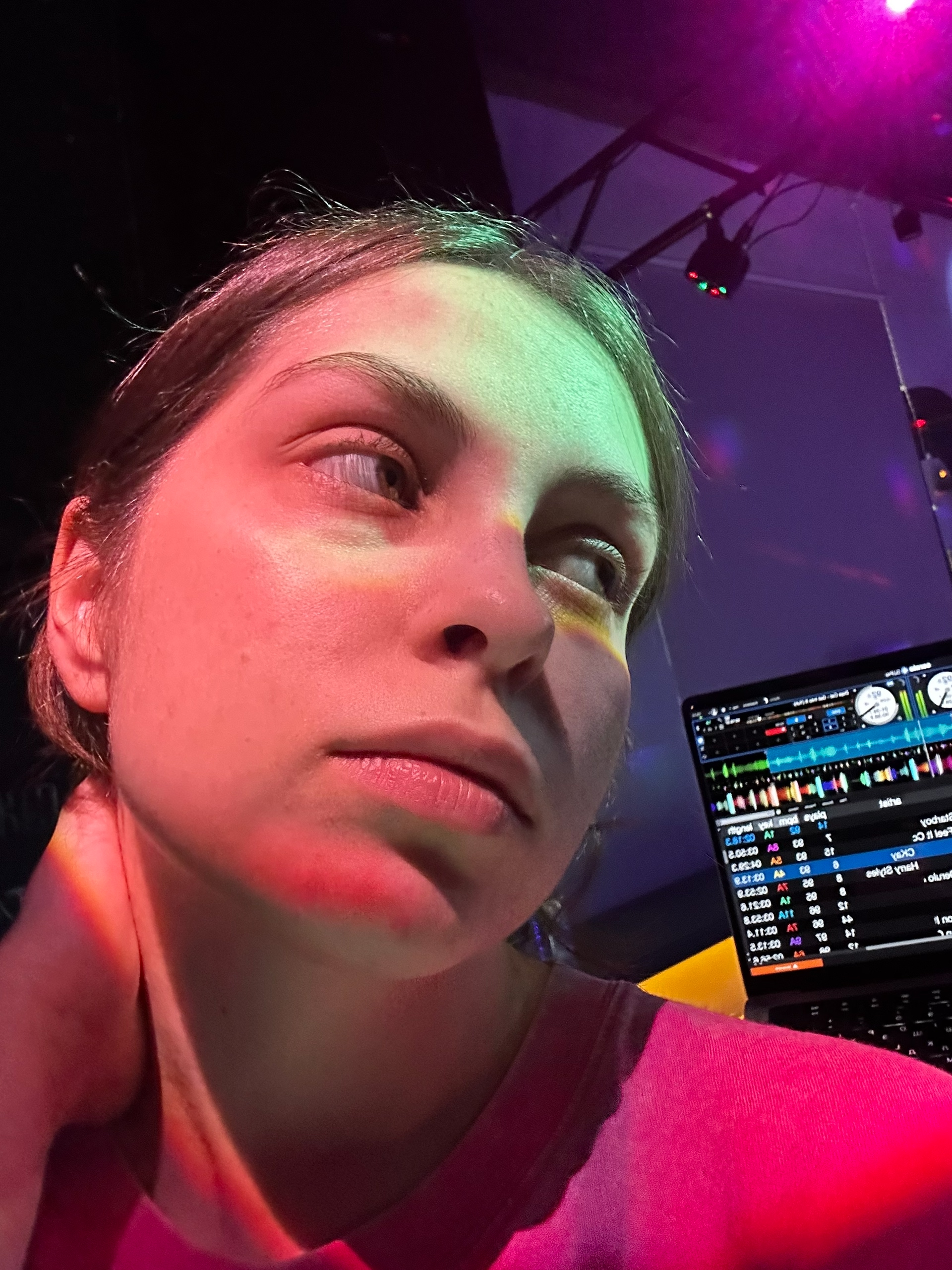 Как я заработала миллион рублей за лето на диджеинге