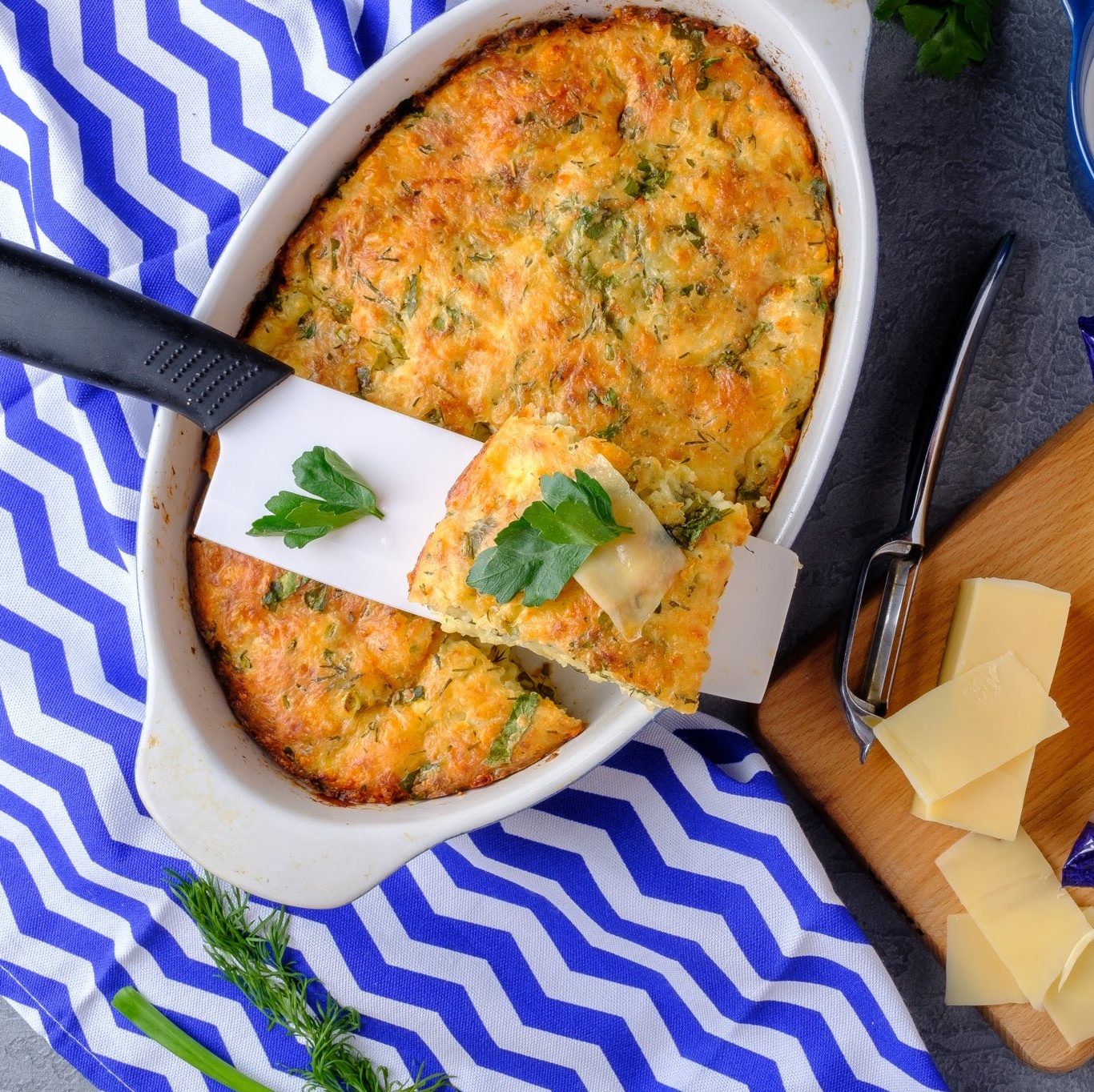 Мой рецепт: творожный пирог с сыром и зеленью