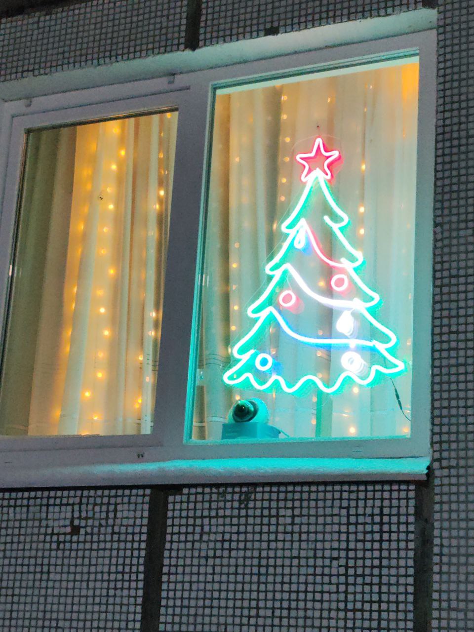 Как я сделала новогоднюю иллюминацию на окно из оргстекла