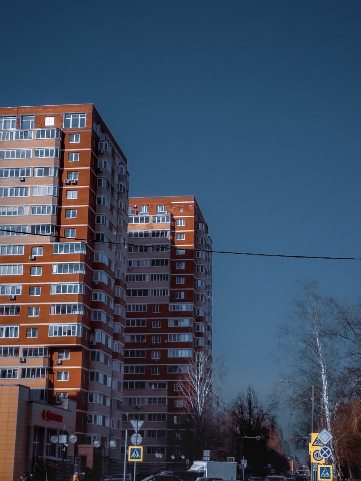 Съемка в любимое время дня: город в ожидании весны