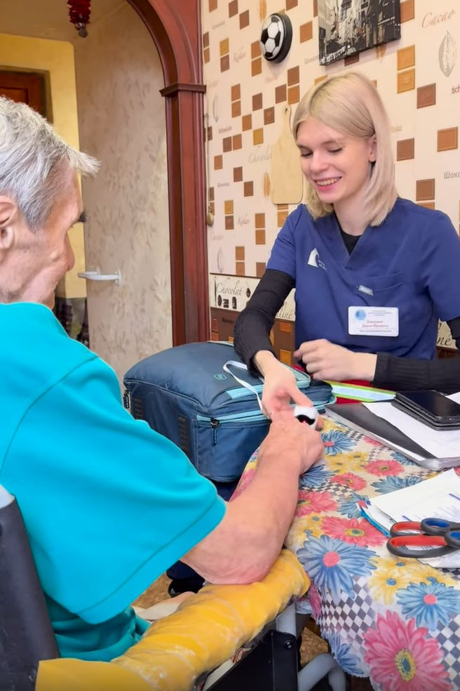 «Хоспис на дому»: как мы внедряем человекоцентричную модель в медицине