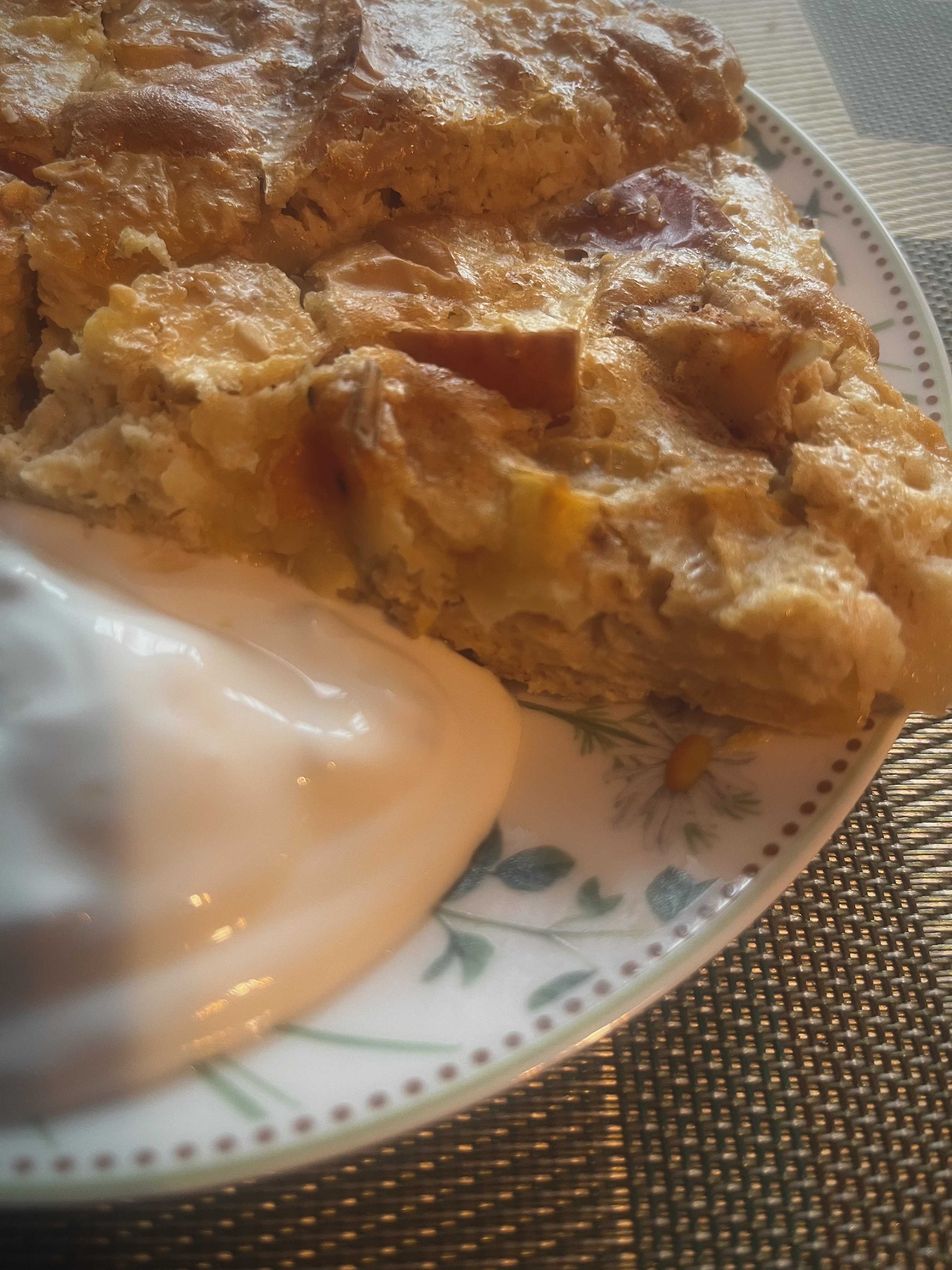 Мой рецепт: шарлотка без муки и сахара