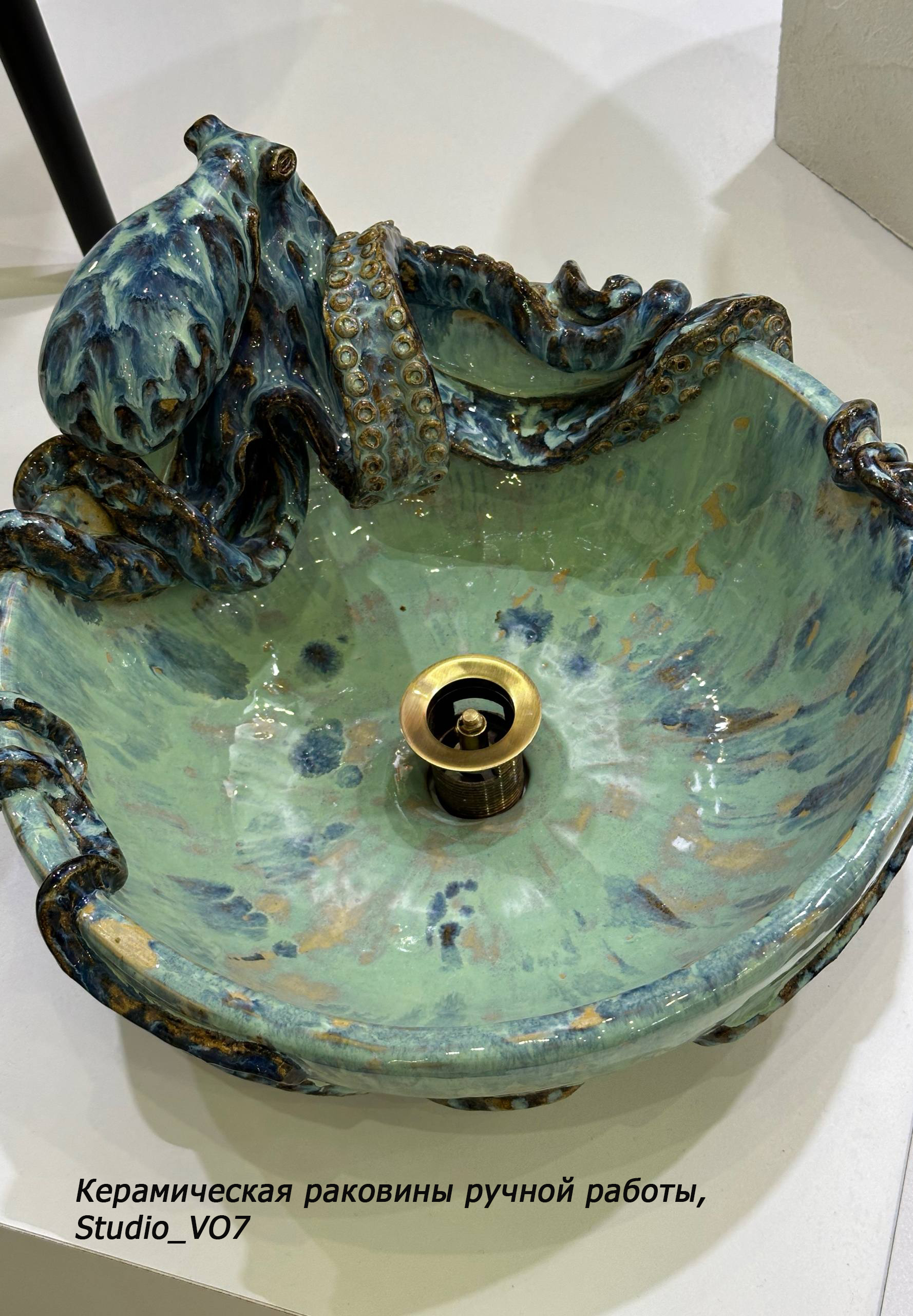 Тишина после клика: почему будущее дизайна в ремесленной интуиции