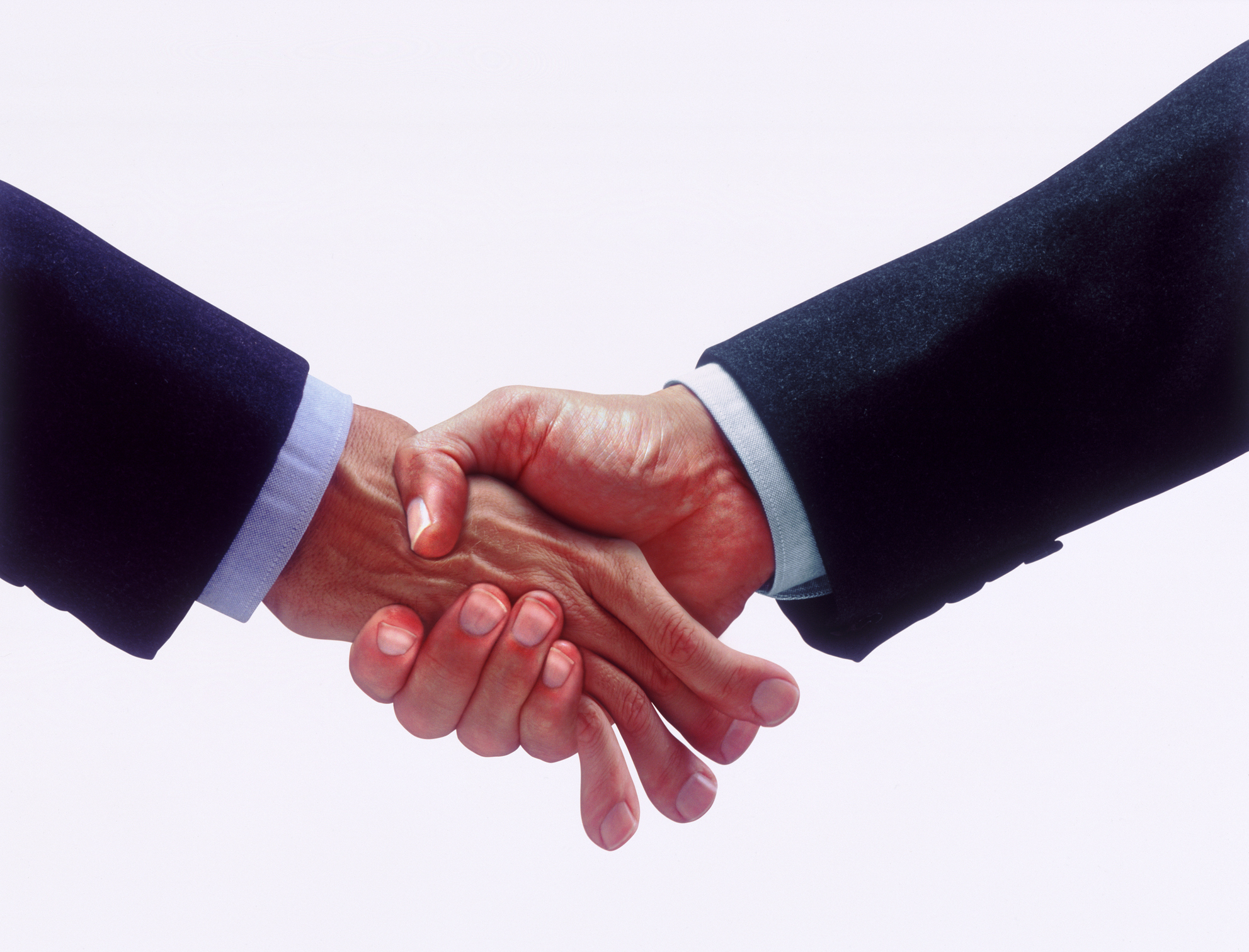 Бесят крепкие рукопожатия