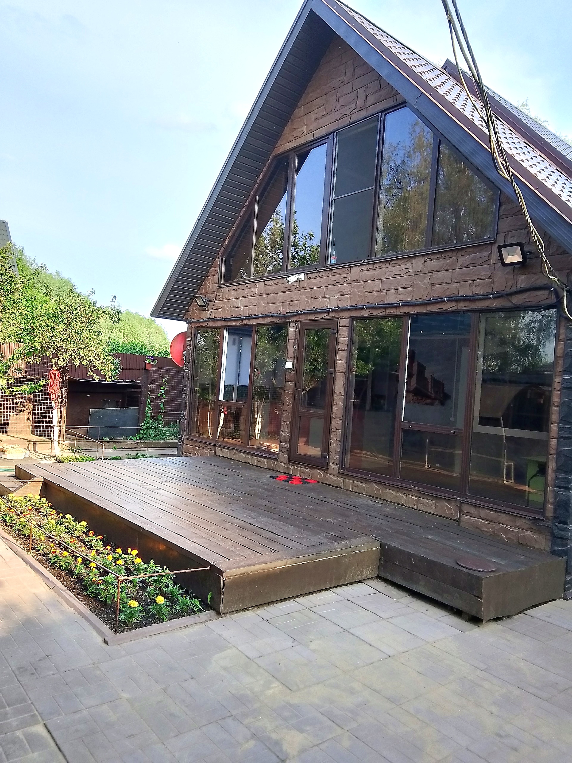 Как продать дом в небольшом городе с развитой инфраструктурой, но с низкими зарплатами?