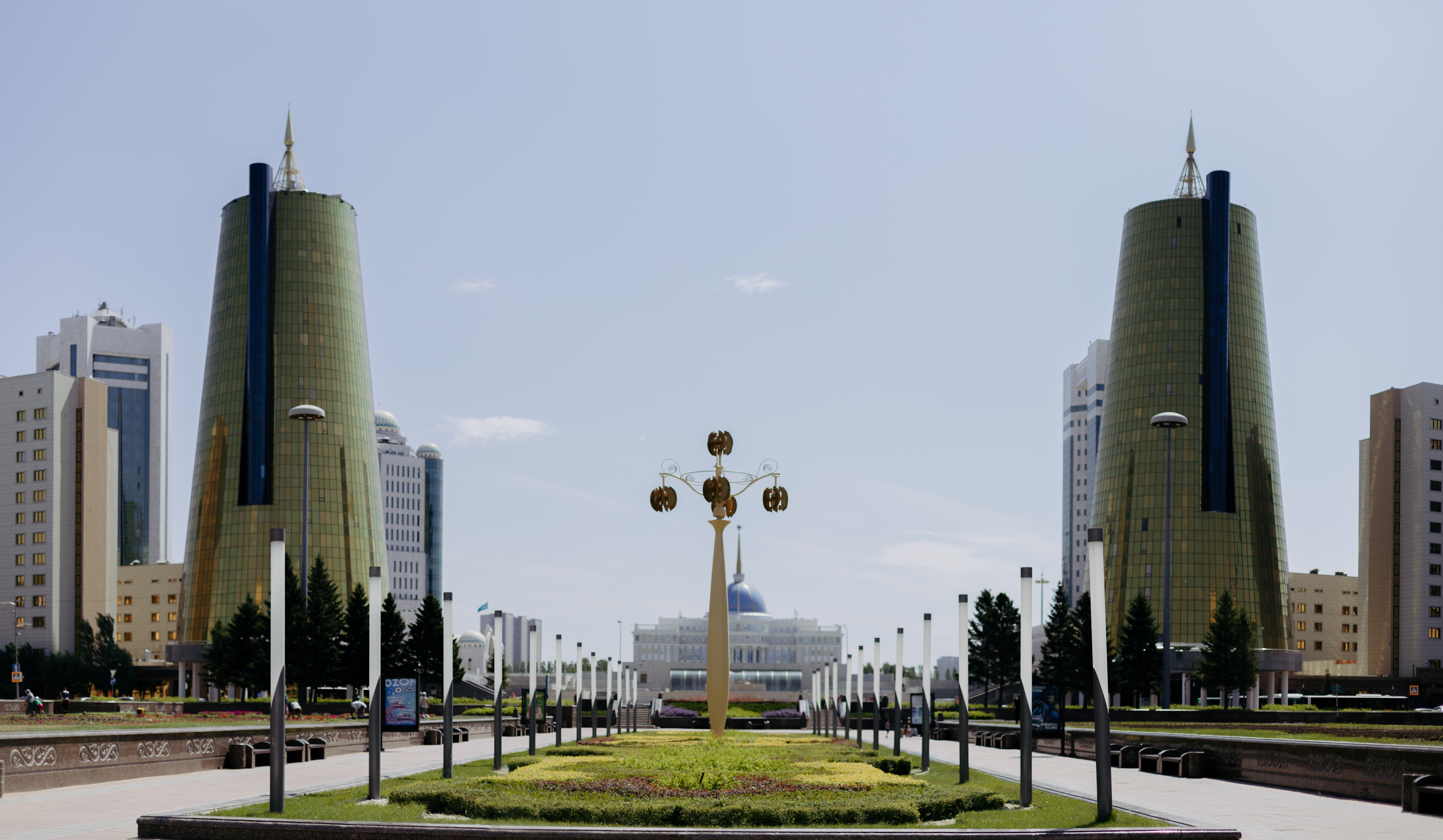 Поиск симметрии: Астана — столица симметрии