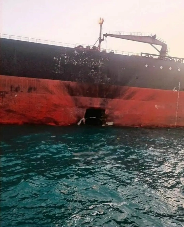 Ормузский пролив: как пройти через бутылочное горлышко и не потерять судно и деньги