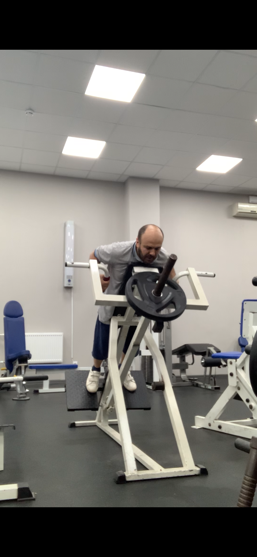 Я занимаюсь в тренажерном зале и трачу 2000 ₽ в месяц