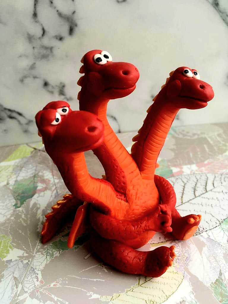 Я занимаюсь лепкой из полимерной глины