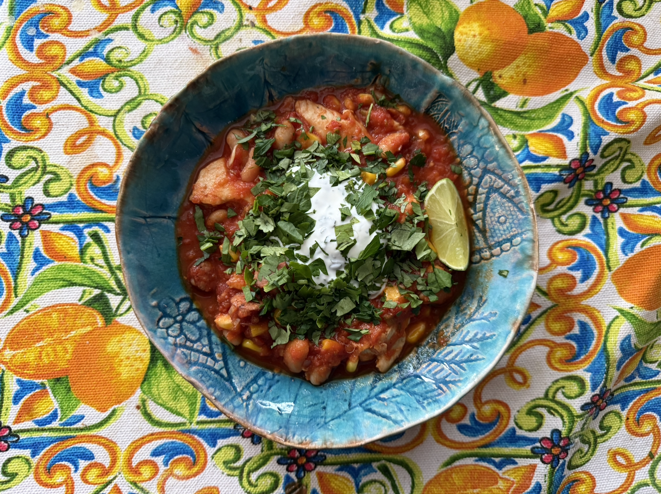 Мой рецепт: теплое рагу из фасоли, колбасок и томатов