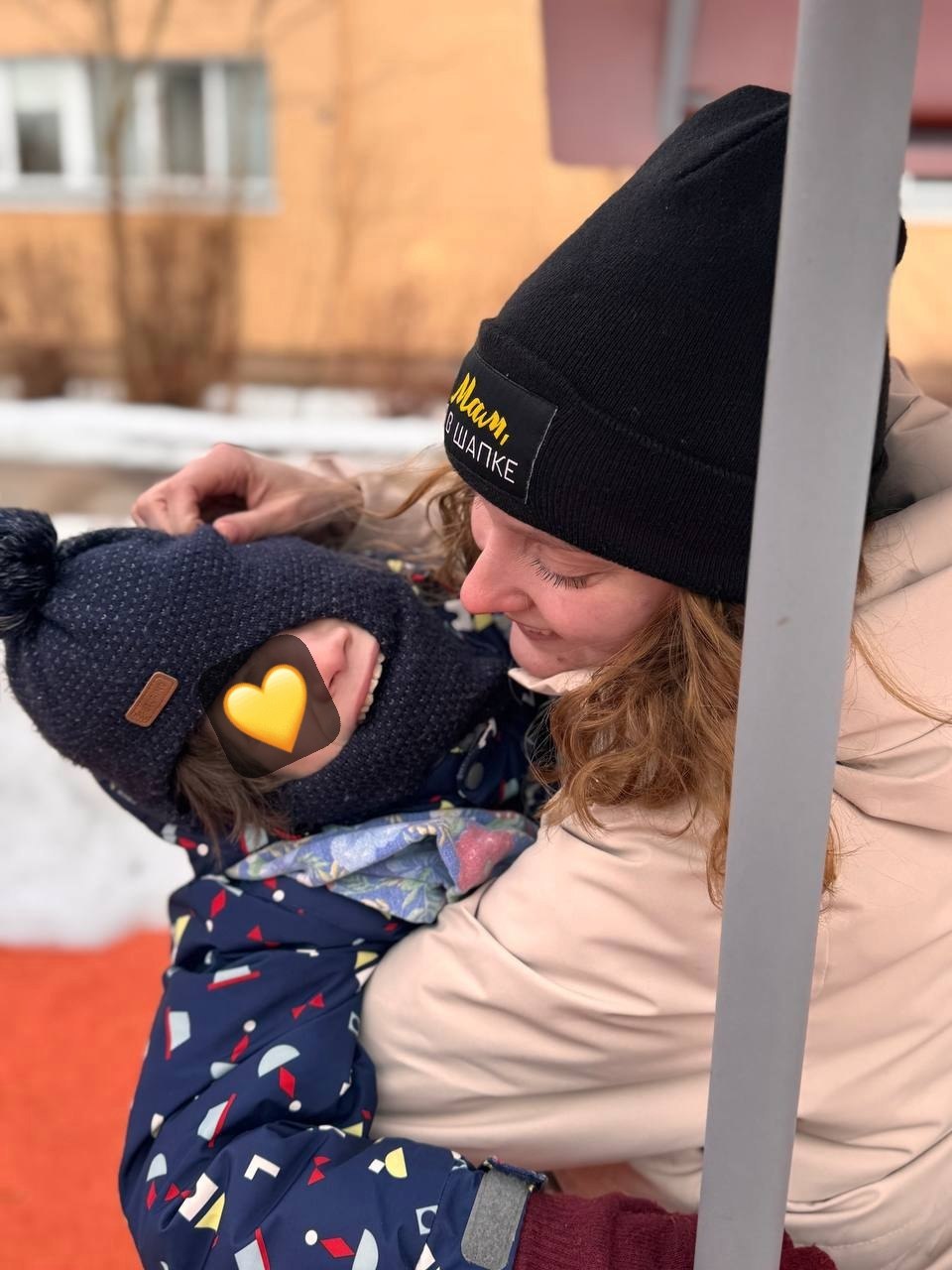 Фото с волонтерства: прогулка в доме социального обслуживания