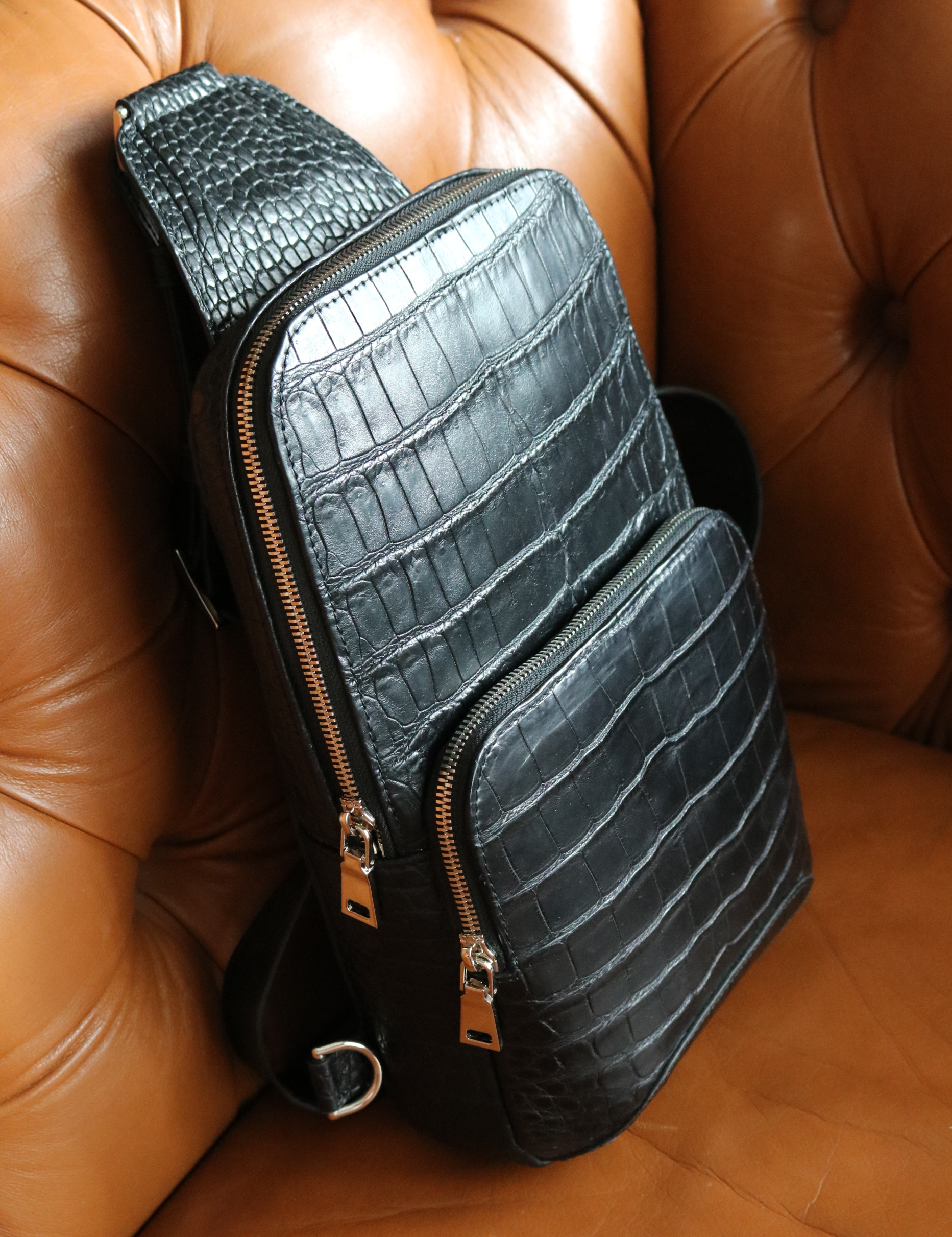 Ручная работа: слинг-сумки из кожи