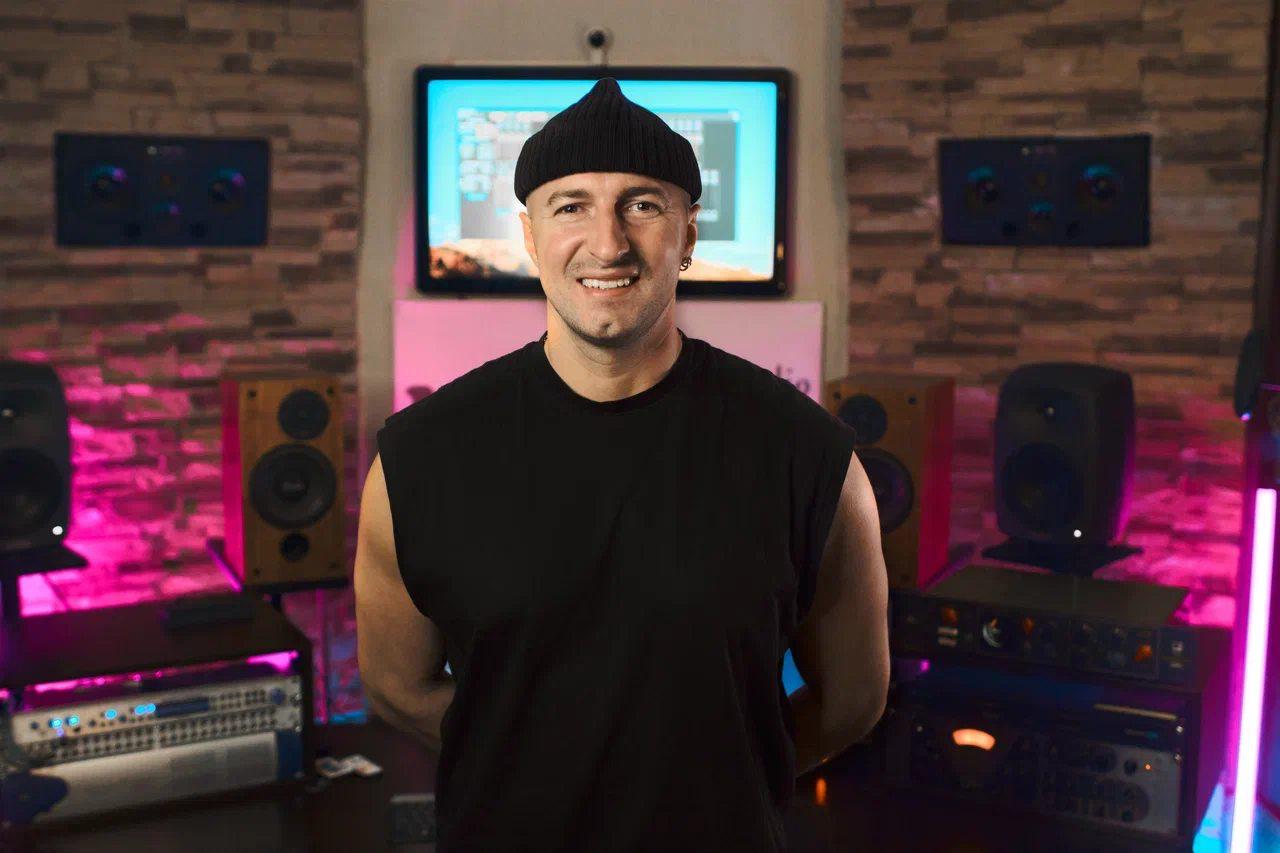 Сколько стоит записать песню в студии в 2026 году