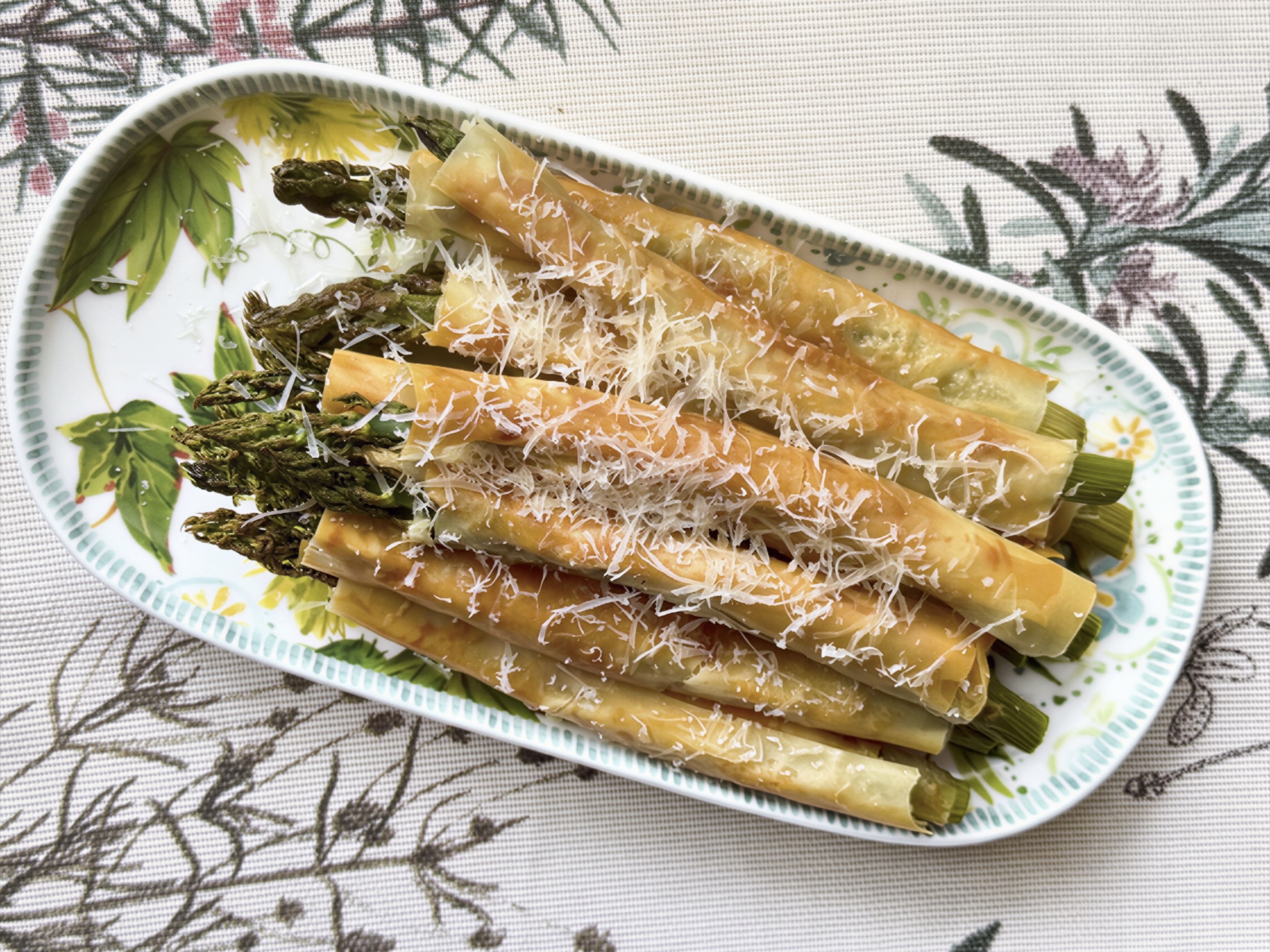 Мой рецепт: закуска из спаржи с сыром в тесте фило