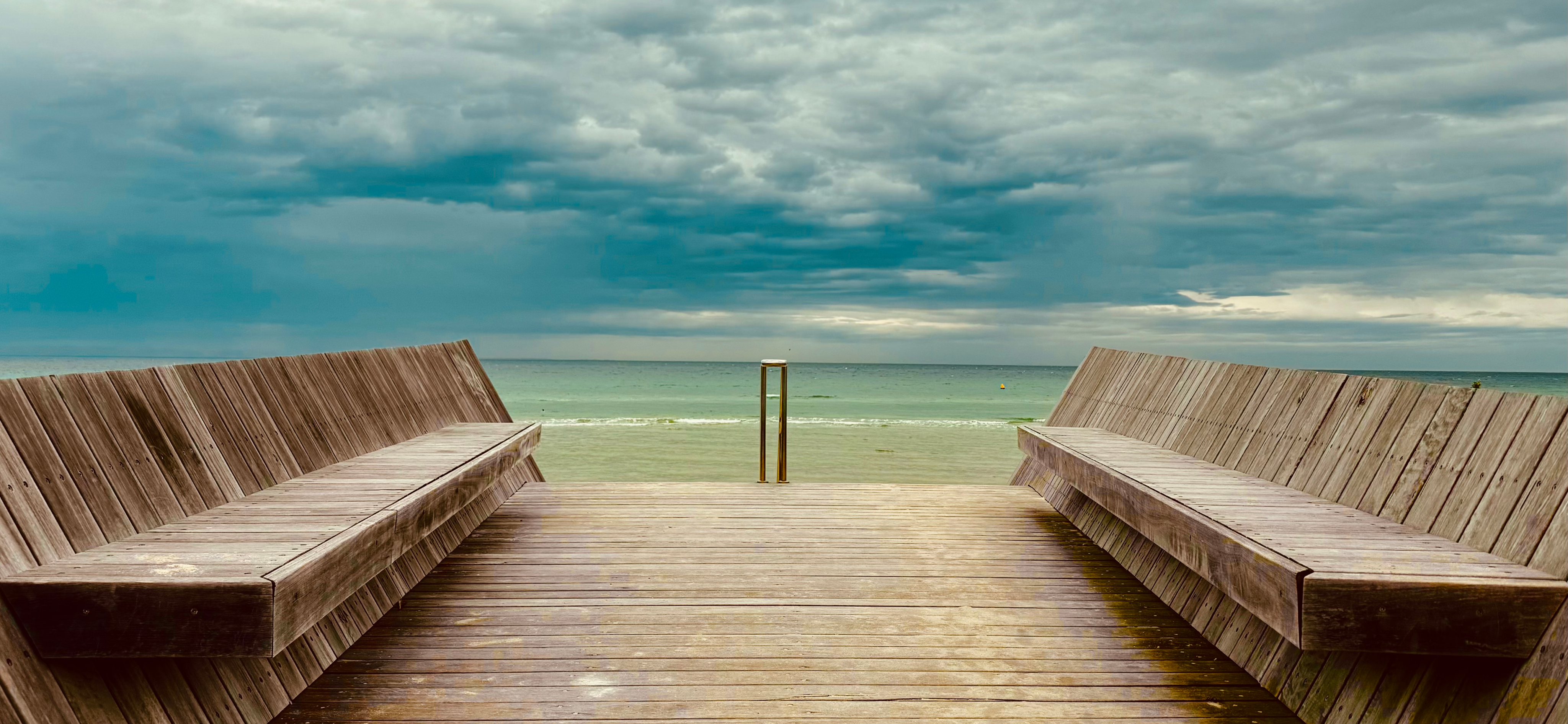 В стиле любимого режиссера: симметрия ожидания