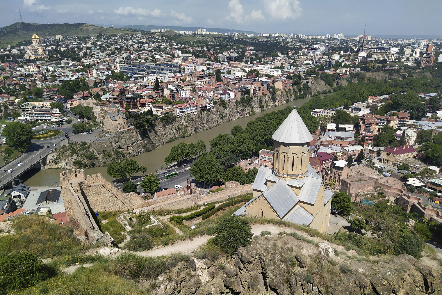 Вид на Тбилиси с крепости Нарикала