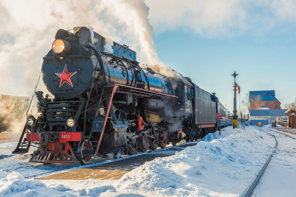 Ретропоезд выглядит как поезд «Хогвартс-экспресс» из фильмов про Гарри Поттера. Фотография: Karasev Viktor / Shutterstock