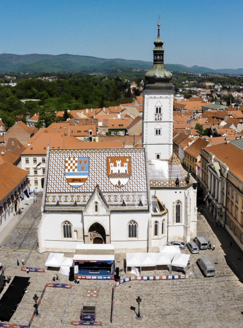 Церковь Святого Марка мне так понравилась, что на память из Загреба я привезла магнитик с ее изображением