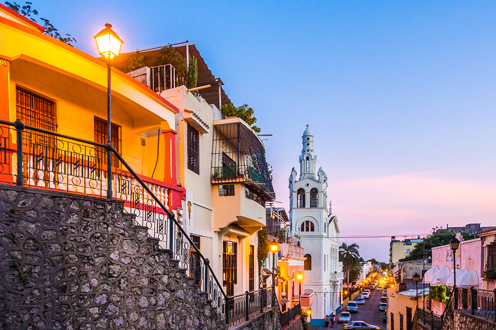 Улочки Санто-Доминго похожи на испанские. Фотография: Holger Mette / iStock