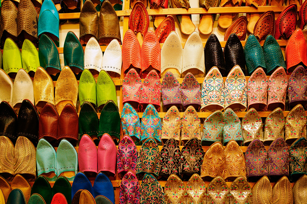В фильме «Секс в большом городе» Кэрри Брэдшоу оказалась на арабском рынке и купила такие туфли. Фотография: redtea / iStock