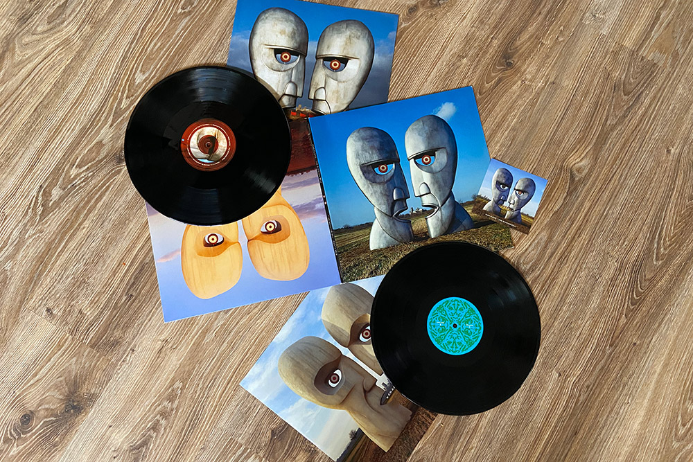 В 2018 году я покупал в интернет-магазине Discogs альбом Pink Floyd The Division Bell. Сначала хотел приобрести оригинал 1994 года за 150 $, но мой знакомый — эксперт по альбомам Pink Floyd — сказал, что на второй стороне у этого издания тихий звук. В итоге я приобрел за 25 $ американский новодел 2014 года и не пожалел: качество звука оказалось отличным
