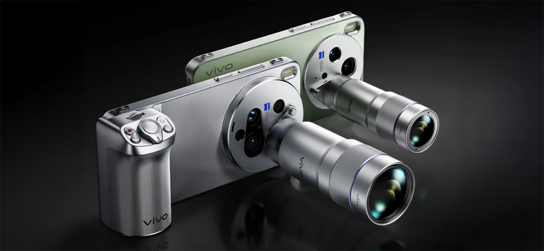 Vivo показала флаг­манский камерофон X300 Ultra — к его максимальной вер­сии можно докупить фотоинвентарь